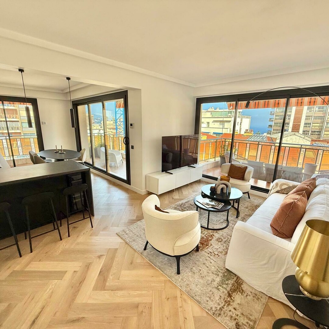 MONTE CARLO / 3 PIECES / RENOVATION COMPLETE
