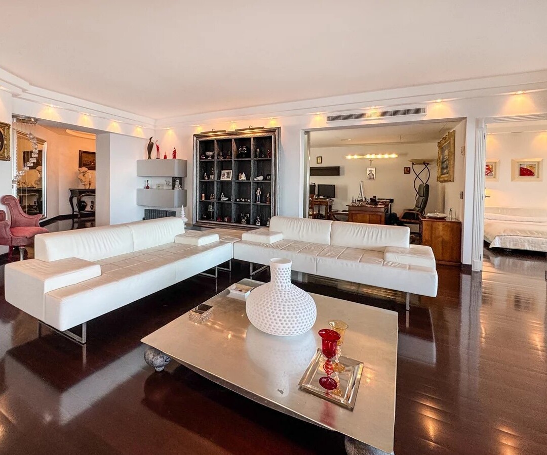 PARC SAINT ROMAN - APPARTEMENT FAMILIAL DE 4/5 PIECES