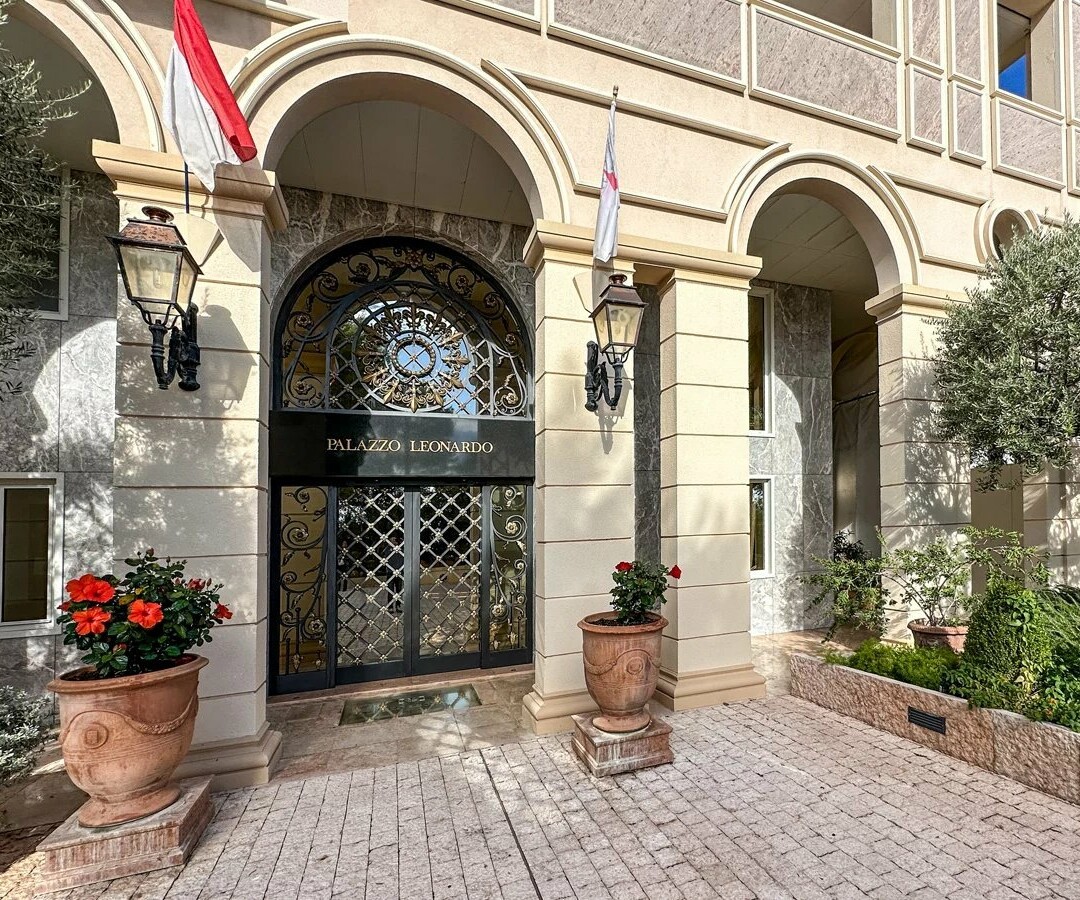LEONARDO PALACE - ETAGE COMPLET - VUE MER