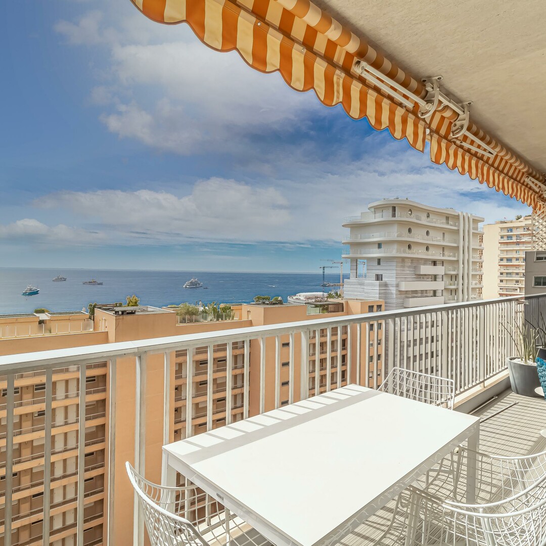 Luxueux 2 pièces offrant une vue mer