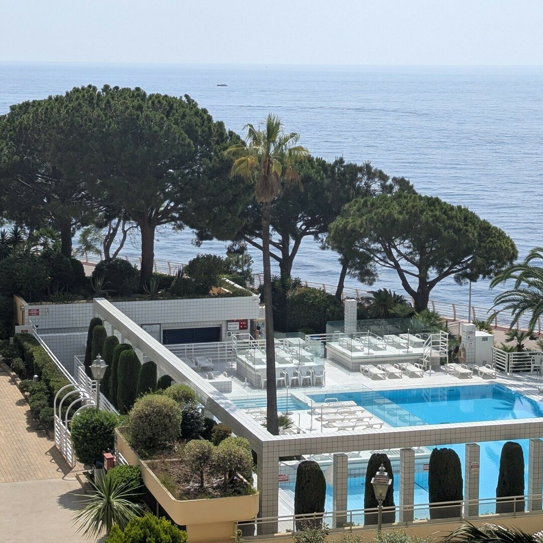 Bel appartement de 2 pièces vue mer - Piscine