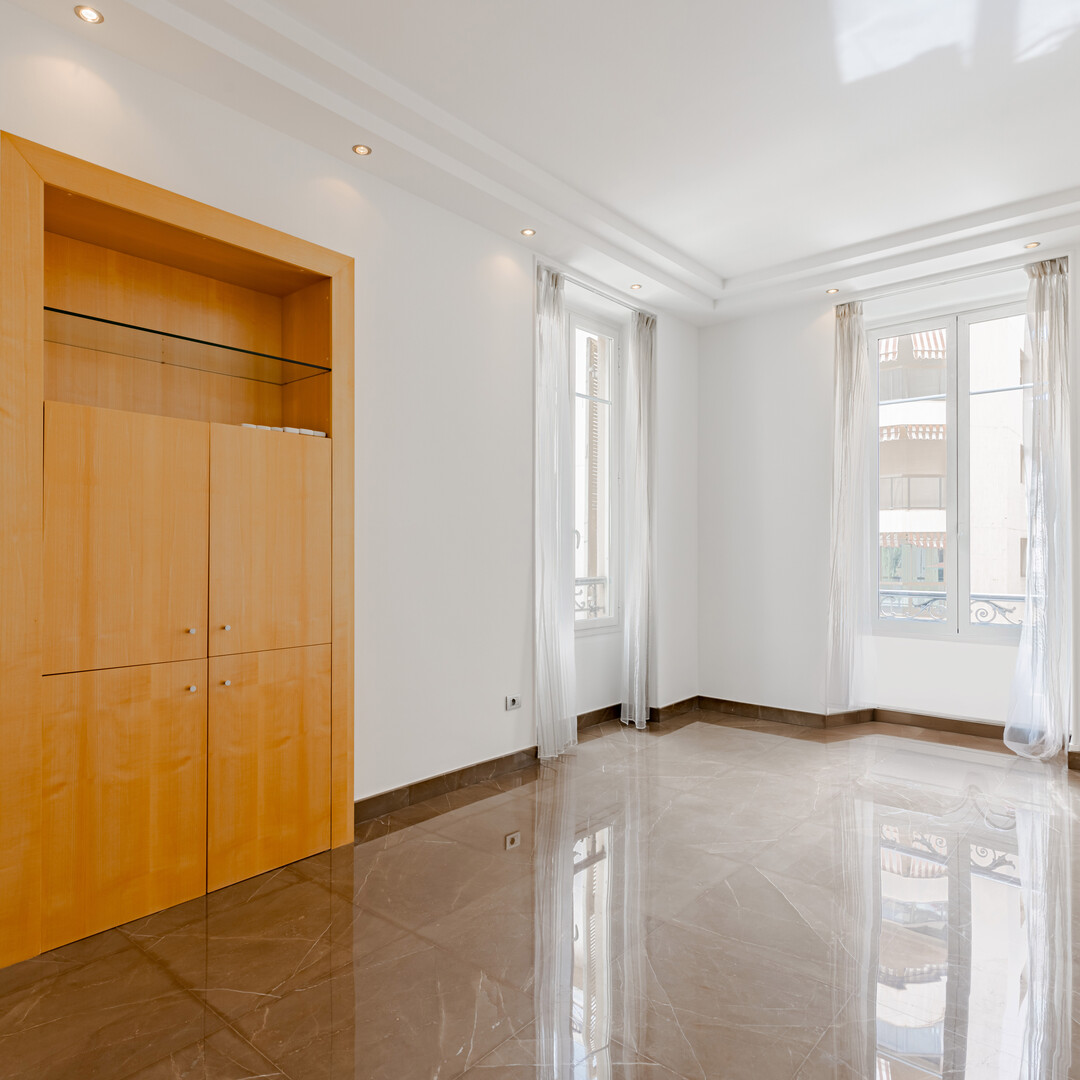 APPARTEMENT EN COURS DE RÉNOVATION EN VENTE - MONTE-CARLO